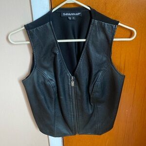 Vintage 80’s black leather vest 🖤